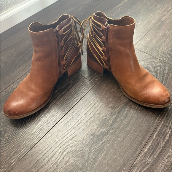 Korks Congac Leather Booties - Picture 6 of 9